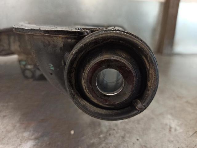 MITSUBISHI 4013A648 Brazo inferior derecho de la suspensión delantera  comprar en Murcia