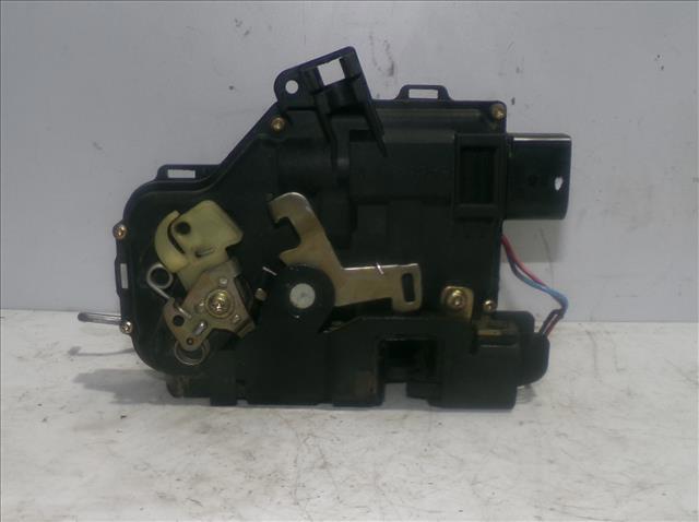 VAG 401837015 Cerradura de puerta delantera izquierda  disponible Lugo