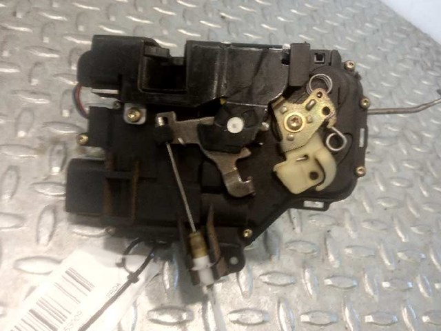 401837015 VAG Cerradura  en stock Córdoba