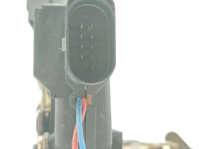 401837015 VAG Cerradura de puerta delantera izquierda  comprar en Oviedo