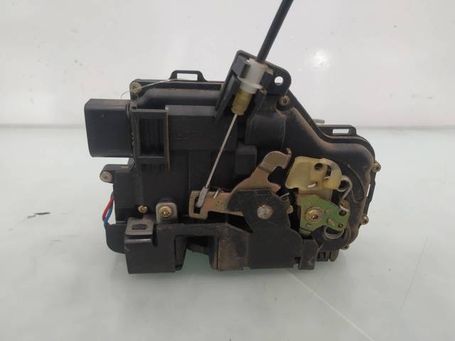 401837016 Cerradura de puerta delantera derecha  comprar en Pontevedra
