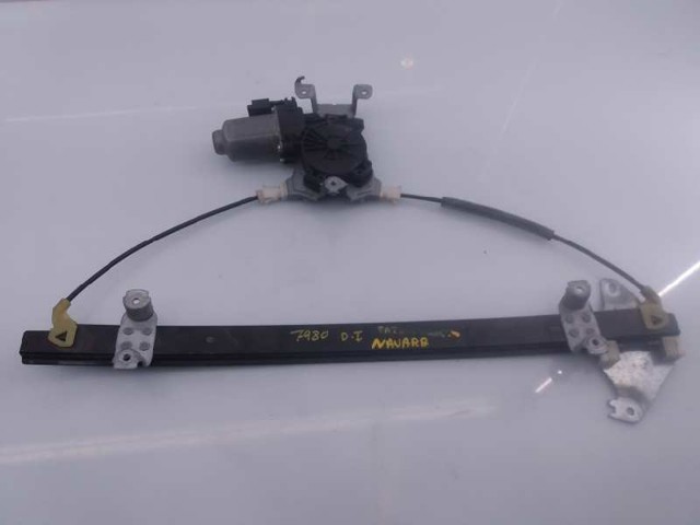 Motor eléctrico, elevalunas, puerta del conductor 402121D Nissan