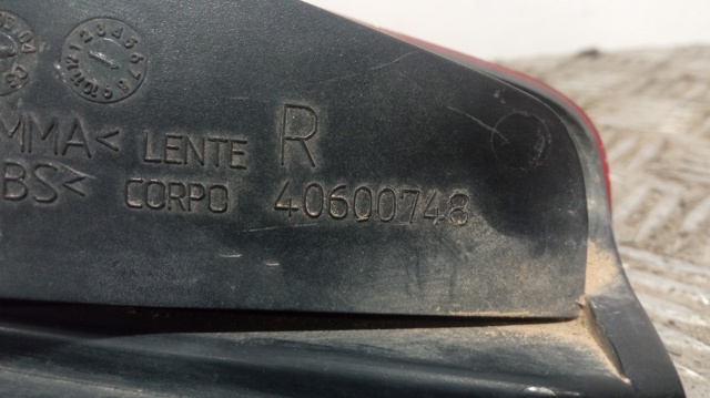 40600748 FIAT Piloto trasero derecho  comprar en Jaén