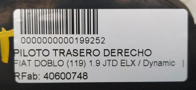 40600748 Piloto trasero derecho  disponible Málaga