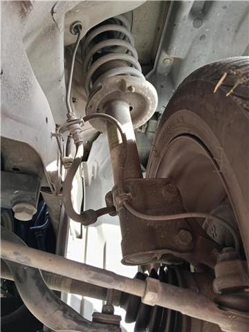 Amortiguador eje delantero derecha 4060A094 MITSUBISHI