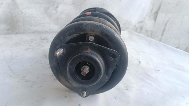 4060A174 Amortiguador delantero derecho  en stock Sabadell