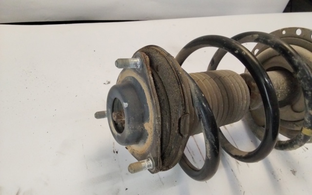 Amortiguador eje delantero derecha 4060A422 MITSUBISHI