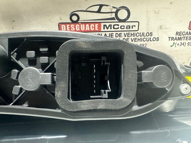 40615751 Piloto trasero izquierdo  en stock Granada