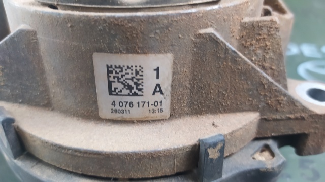 4076171 BMW