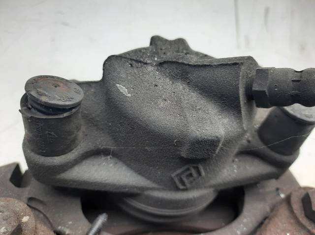410010303R RENAULT Pinza de freno delantera derecha  en stock Huelva