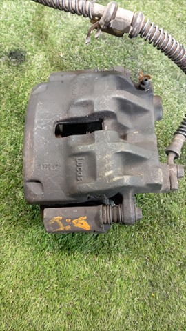 41001EB30A NISSAN Pinza de freno delantera derecha  disponible Vigo