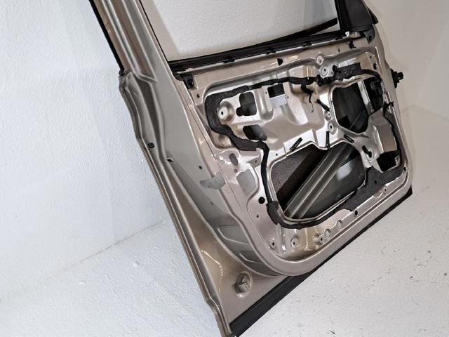 41003451015 BMW Puerta delantera izquierda  comprar en Lleida