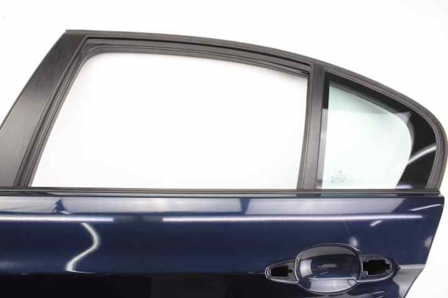 41007203647 BMW Puerta trasera izquierda  comprar en Oviedo