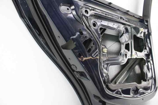41007203647 BMW Puerta trasera izquierda  comprar en Lleida