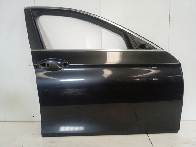 Puerta delantera derecha 41007206108 BMW