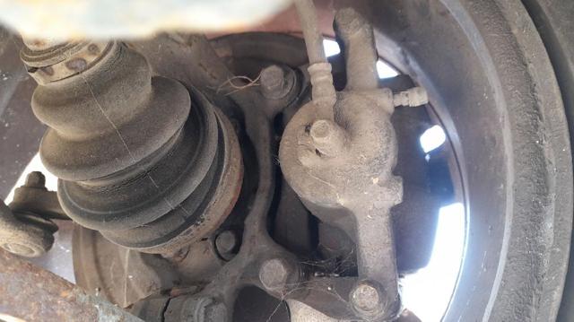 NISSAN 41011JD00A Pinza de freno delantera izquierda  en stock Salamanca