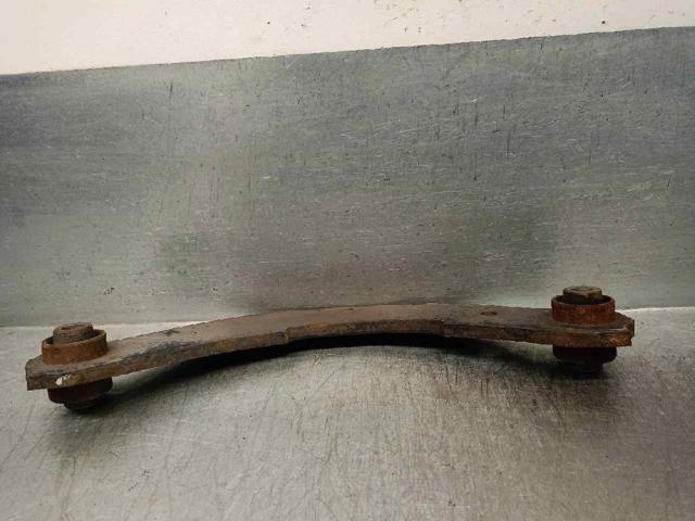 4110A085 MITSUBISHI Brazo superior de suspensión trasera izquierdo/derecho  en stock Huelva
