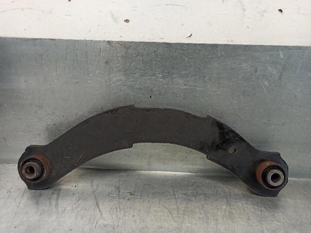 Brazo superior de suspensión trasera izquierdo/derecho 4110A085 MITSUBISHI
