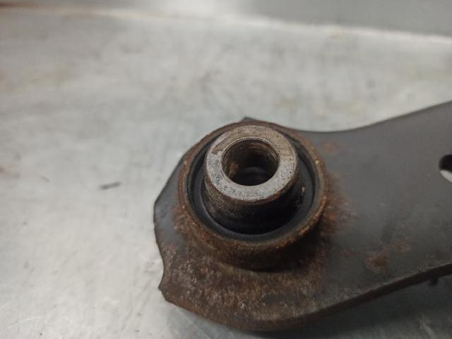 4110A085 MITSUBISHI Brazo superior de suspensión trasera izquierdo/derecho  comprar en Lleida