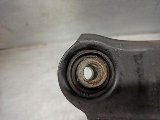 4113A011 MITSUBISHI Brazo inferior trasero izquierdo/derecho  en stock Gandía