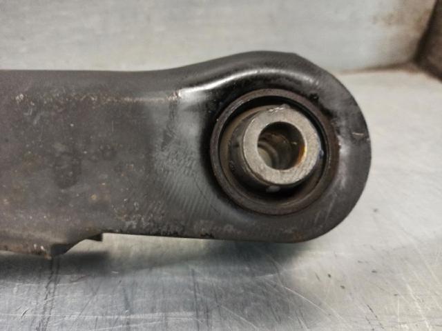 4113A011 Brazo inferior trasero izquierdo/derecho  comprar en Reus