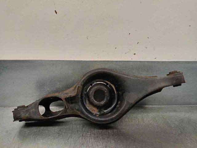 Brazo suspension (control) trasero inferior derecho  4113A038 MITSUBISHI