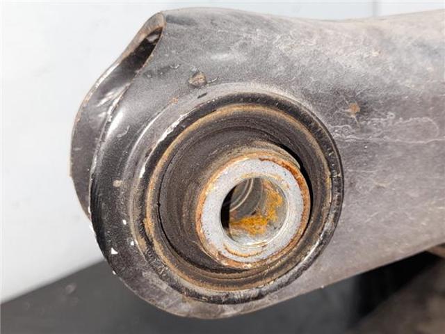 MITSUBISHI 4113A125 Brazo transversal de suspensión trasera  en stock Salamanca