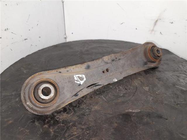 4117A050 MITSUBISHI Barra transversal de la suspensión trasera  en stock Huelva