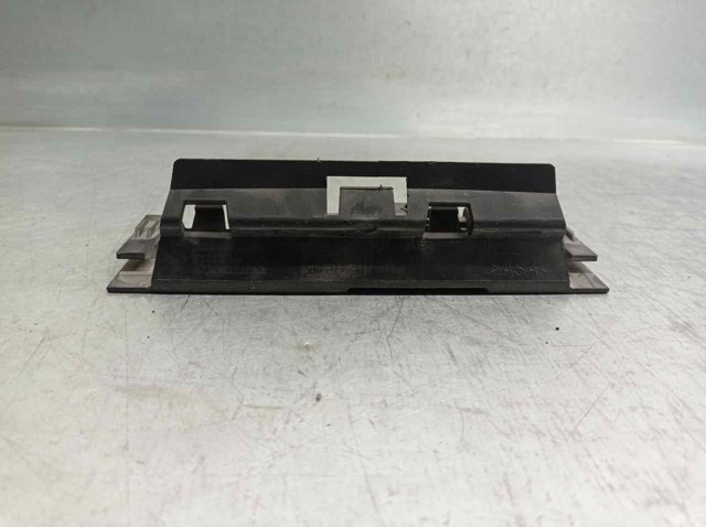 4122748 FORD Botón de accionamiento del cierre de la tapa del maletero (puerta trasera 3/5)  disponible Vigo