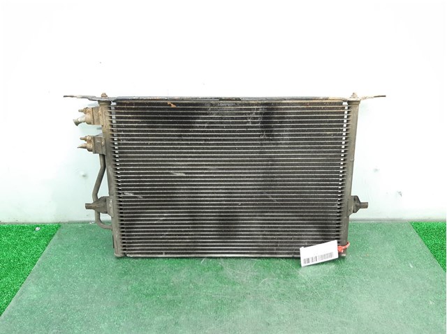 Condensador / radiador  aire acondicionado para ford mondeo ii sedán 1.8 td rfn 4144369