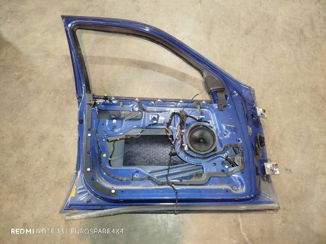 BMW 41518256823 Puerta delantera izquierda  en stock Valencia