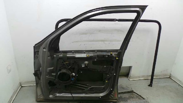 41518256824 BMW Puerta delantera derecha  en stock Córdoba