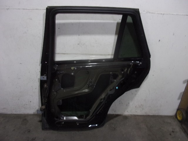 41527261482 BMW Puerta trasera derecha  disponible Ourense