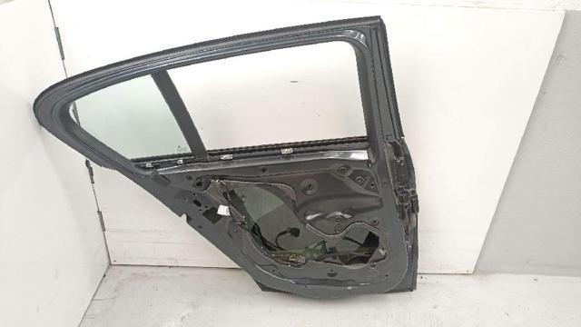 BMW 41527284515 Puerta trasera izquierda  en stock Terrassa