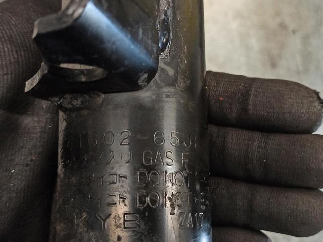 SUZUKI 4160265J00 Amortiguador delantero izquierdo comprar Barcelona