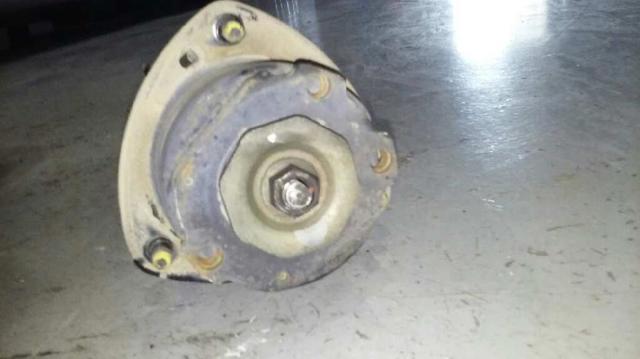 SUZUKI 4160266D00 Amortiguador delantero izquierdo  en stock Valencia