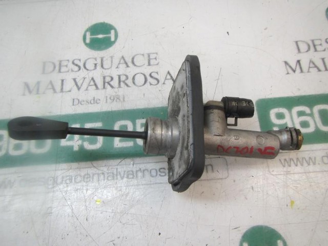 Cilindro maestro de clutch 416052H000 HYUNDAI
