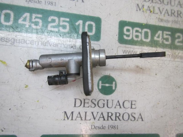 416052H000 HYUNDAI Cilindro maestro de embrague  comprar en Oviedo