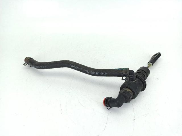 Cilindro maestro de embrague 416052S000 HYUNDAI