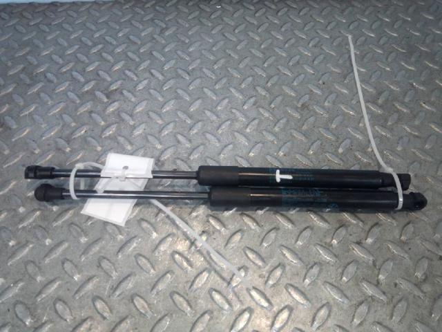 Muelle neumático de capó de motor para BMW X1  (E84)