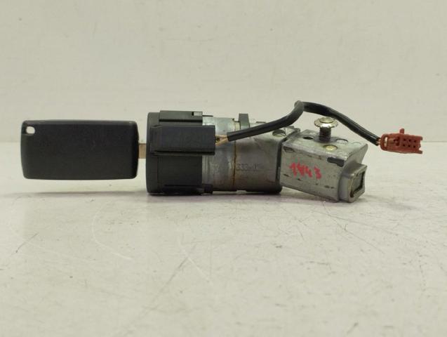 PEUGEOT 4162XT Cerradura de encendido  disponible Valladolid