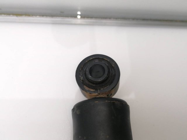 4170081A01 SUZUKI Amortiguador trasero  en stock Gandía