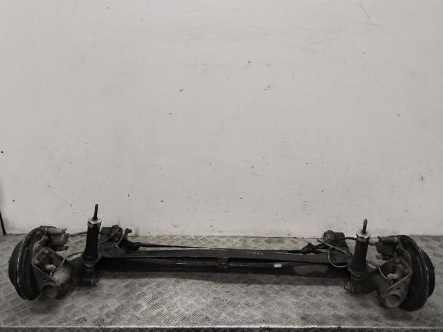 Subchasis trasero soporte motor Toyota Prius NHW20