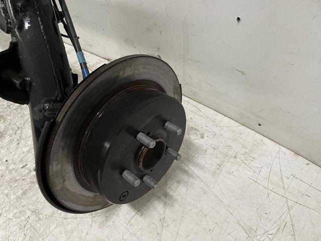 Subchasis trasero soporte motor Toyota Prius NHW20