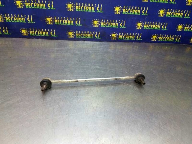 Soporte de la barra estabilizadora delantera 4242065J00000 SUZUKI