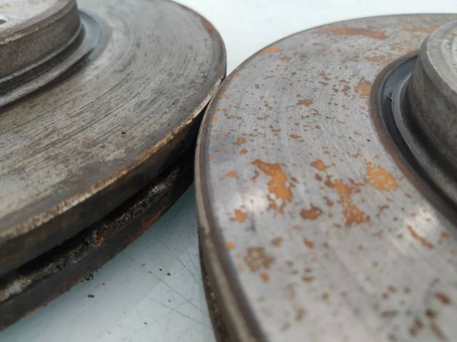 Freno de disco delantero Peugeot 205 1 741A, C