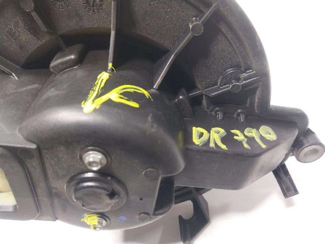 42569366 IVECO Ventilador habitáculo comprar Alcalá