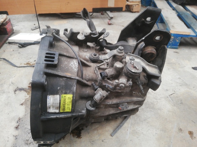 4300038050 HYUNDAI Caja de cambios manual completa  comprar en Oviedo