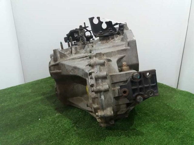 4300038050 Caja de cambios manual completa  disponible Utrera