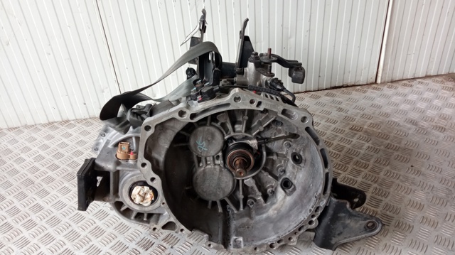 4300038050 HYUNDAI Caja de cambios manual completa  comprar en Lleida